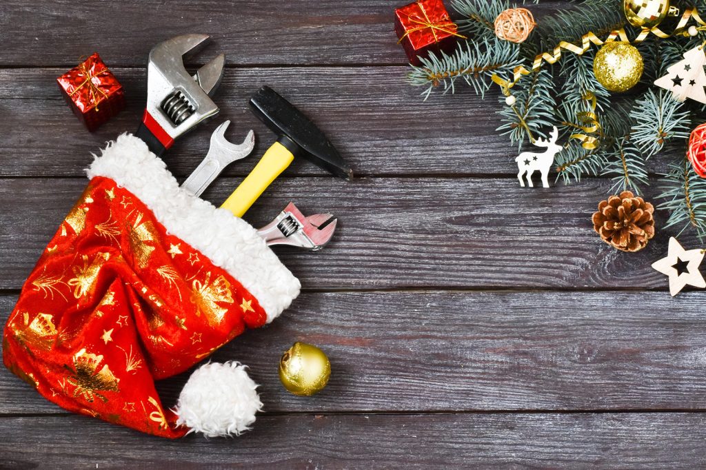 Holiday gift ideas for construction professionals